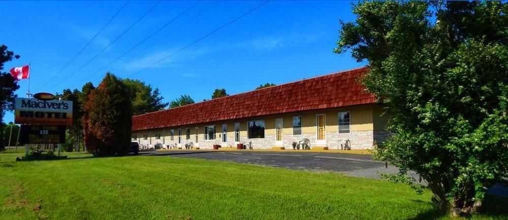 Maciver'S Motel And Camp Blind River Εξωτερικό φωτογραφία